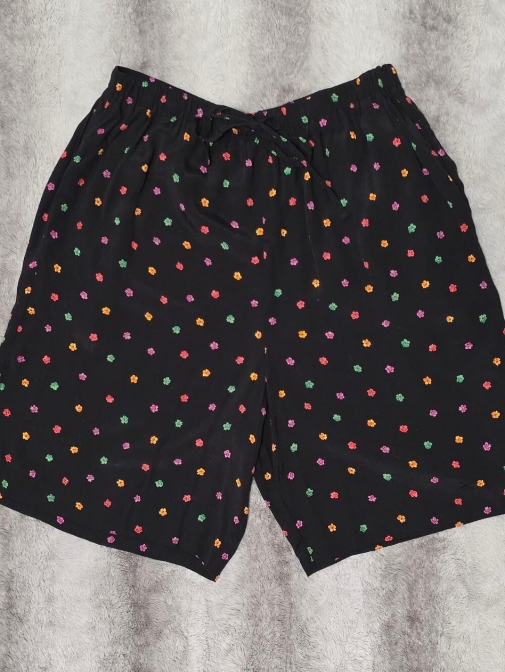 Vintage 80s Thorn Thompson High Waisted Black And Floral Print Colorful Shorts L